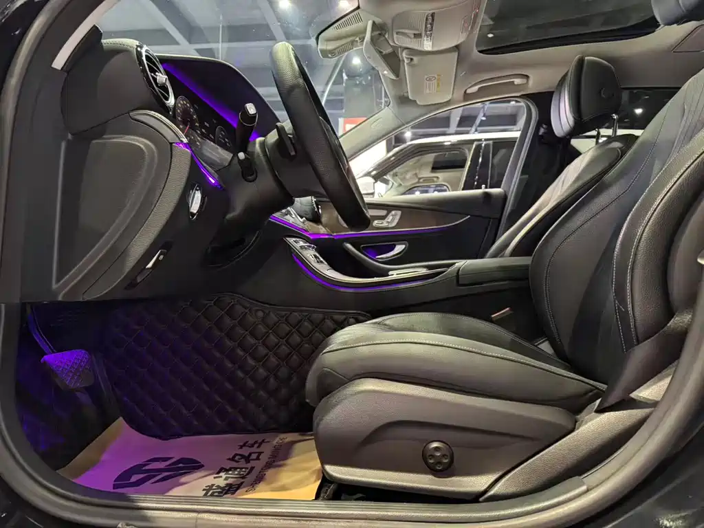 Mercedes-Benz E-Class — миниатюра 11