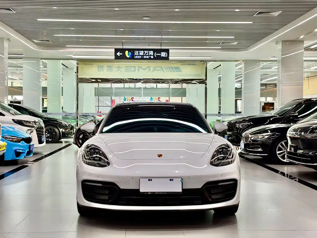 Porsche Panamera — миниатюра 2