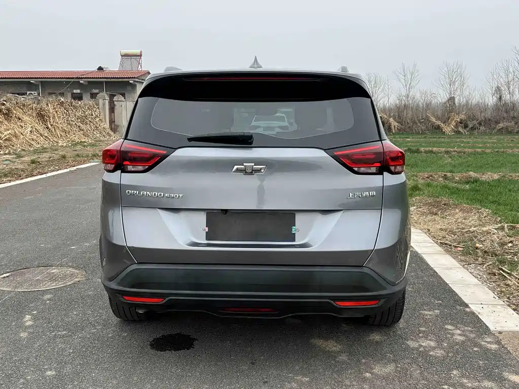 Chevrolet Volando — миниатюра 7