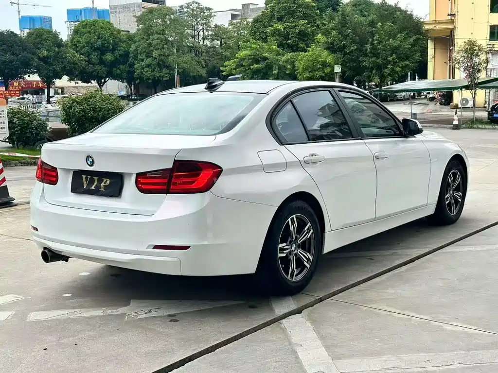 BMW 3 Series — миниатюра 4