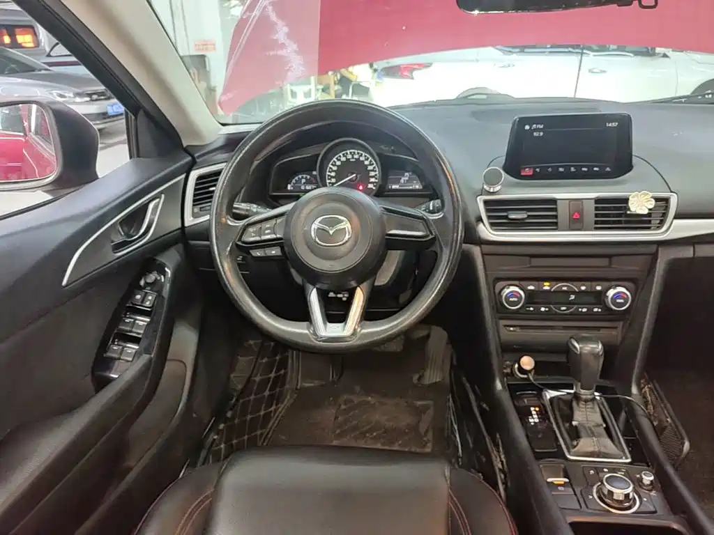 Mazda 3 Axela — миниатюра 11