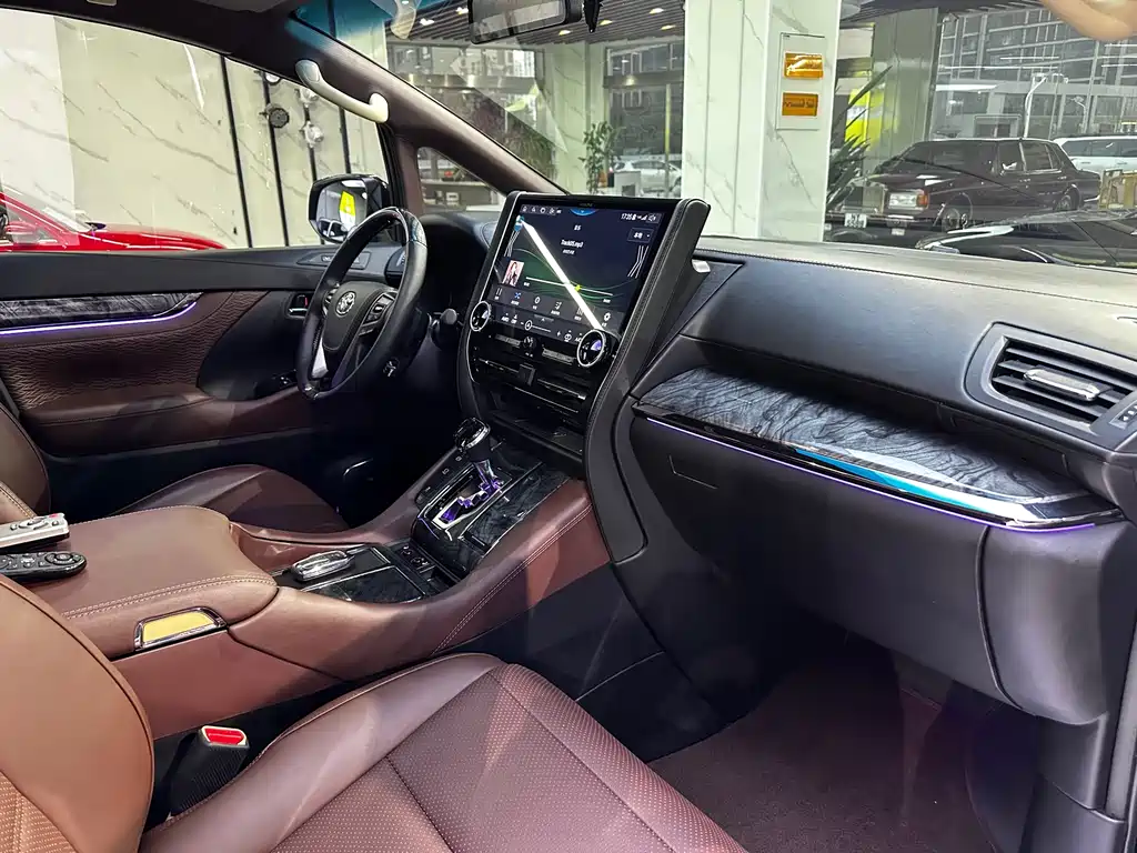 Toyota Alphard 2015 3.5L Luxury
