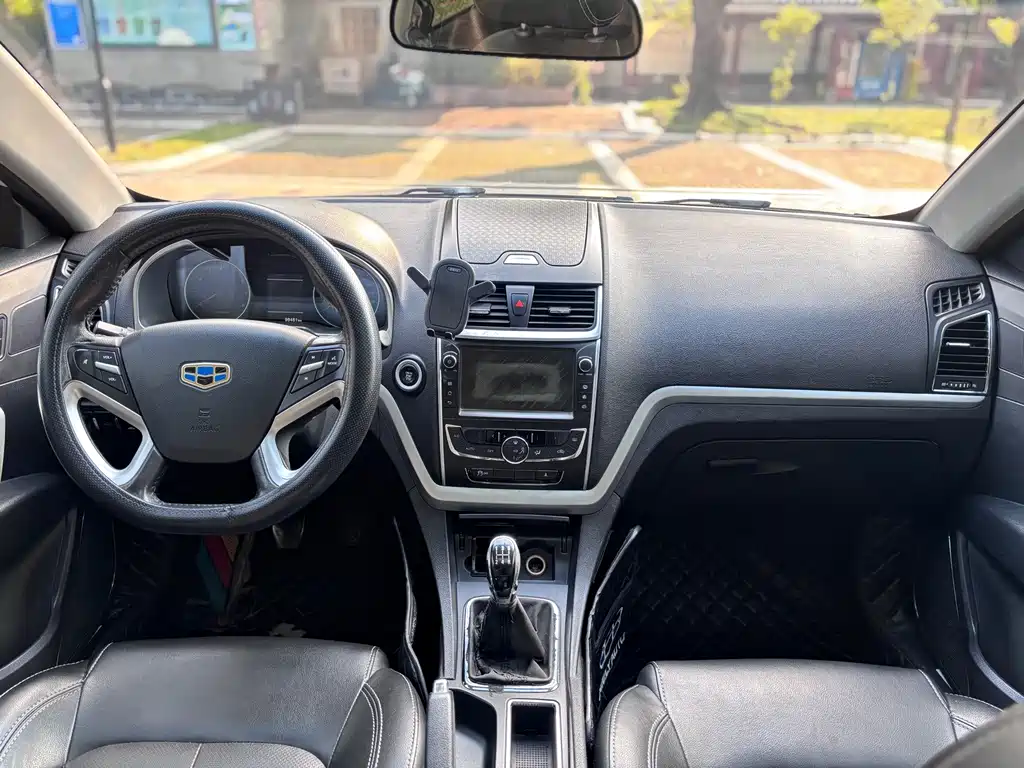 Geely Emgrand — миниатюра 14
