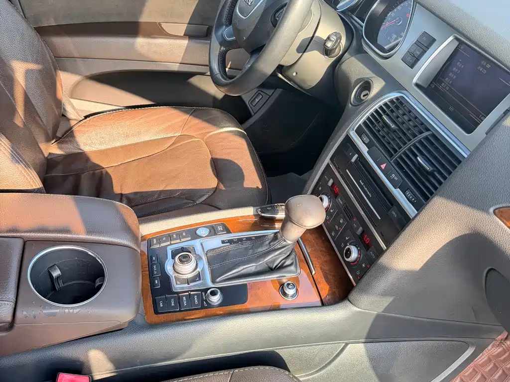 Audi Q7 — миниатюра 16