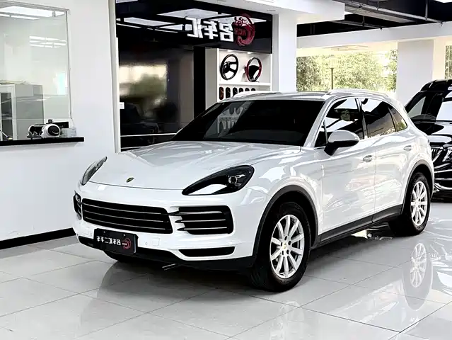 PORSCHE CAYENNE 2019