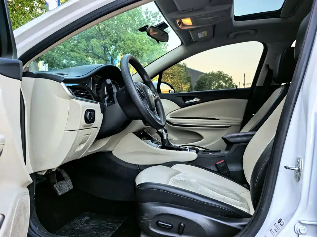 Buick Verano — миниатюра 9