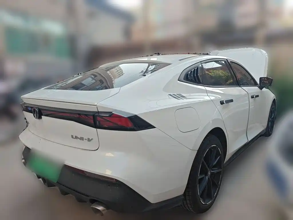 Changan UNI-V iDD — миниатюра 4