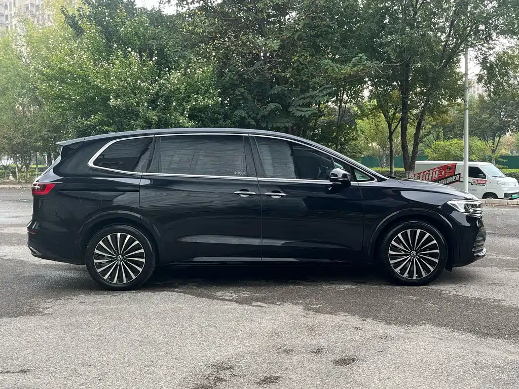 Volkswagen Viloran — миниатюра 7