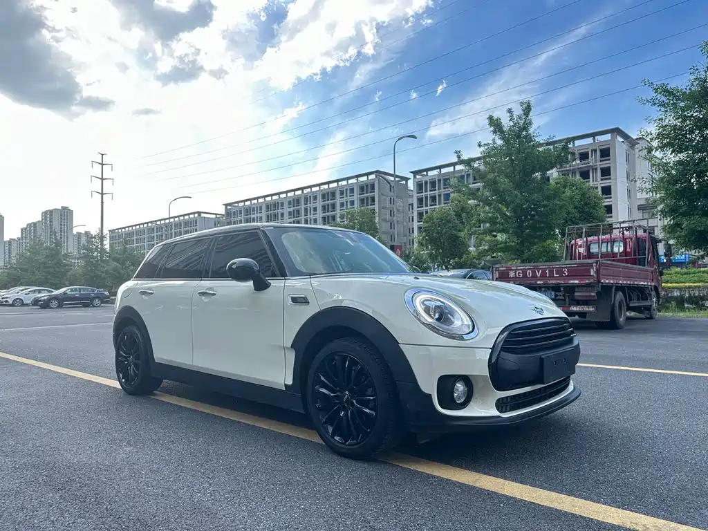 MINI Mini Clubman — миниатюра 3