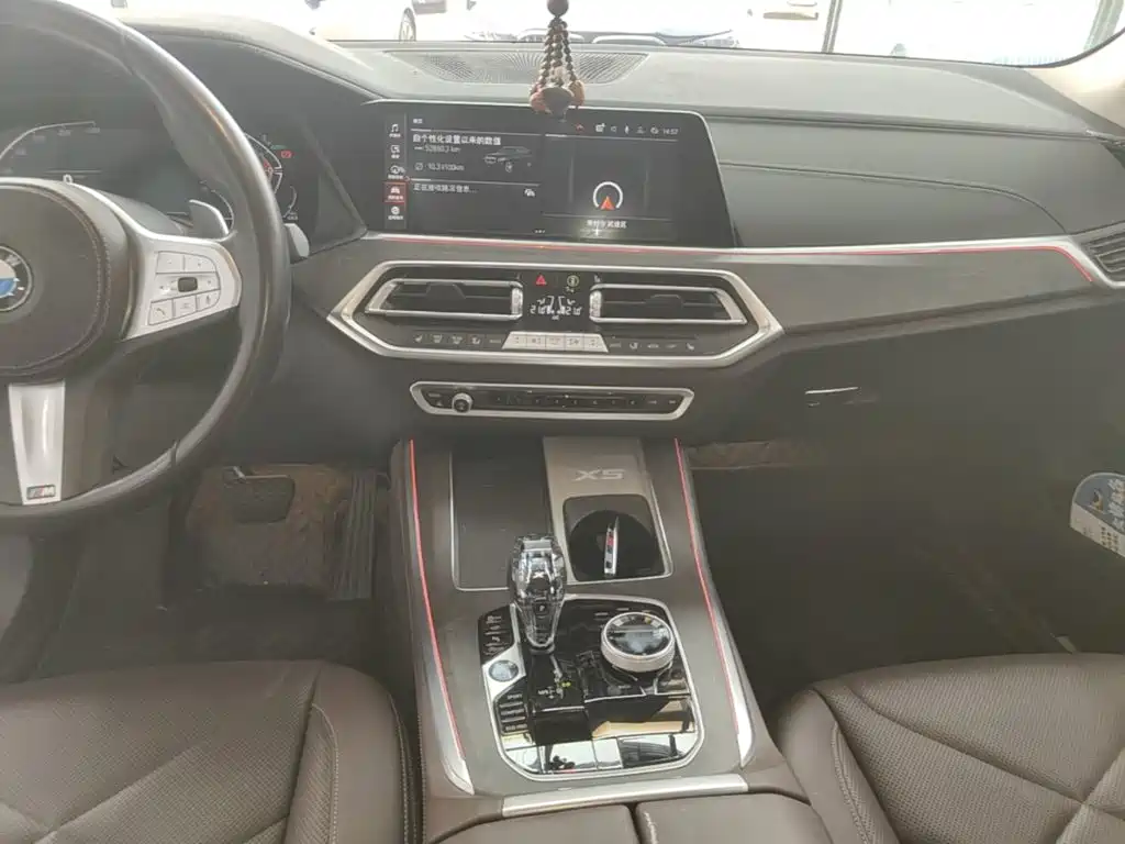 BMW X5 — миниатюра 13