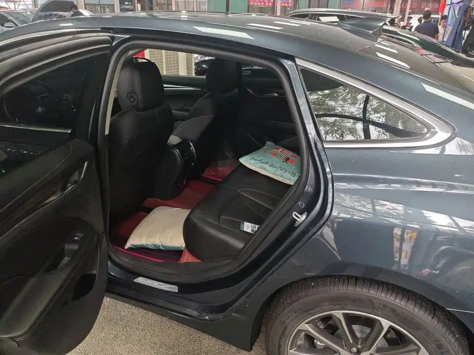 Buick LaCrosse — миниатюра 9