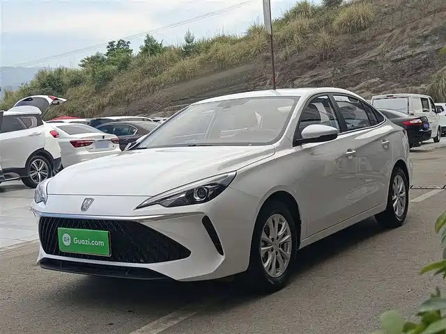 2025 Roewe i5