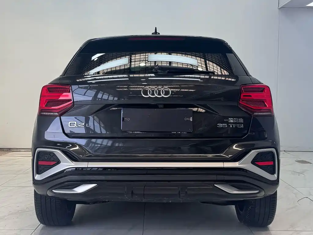Audi Q2L — миниатюра 5