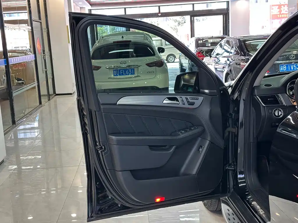 Mercedes-Benz M-Class AMG — миниатюра 18