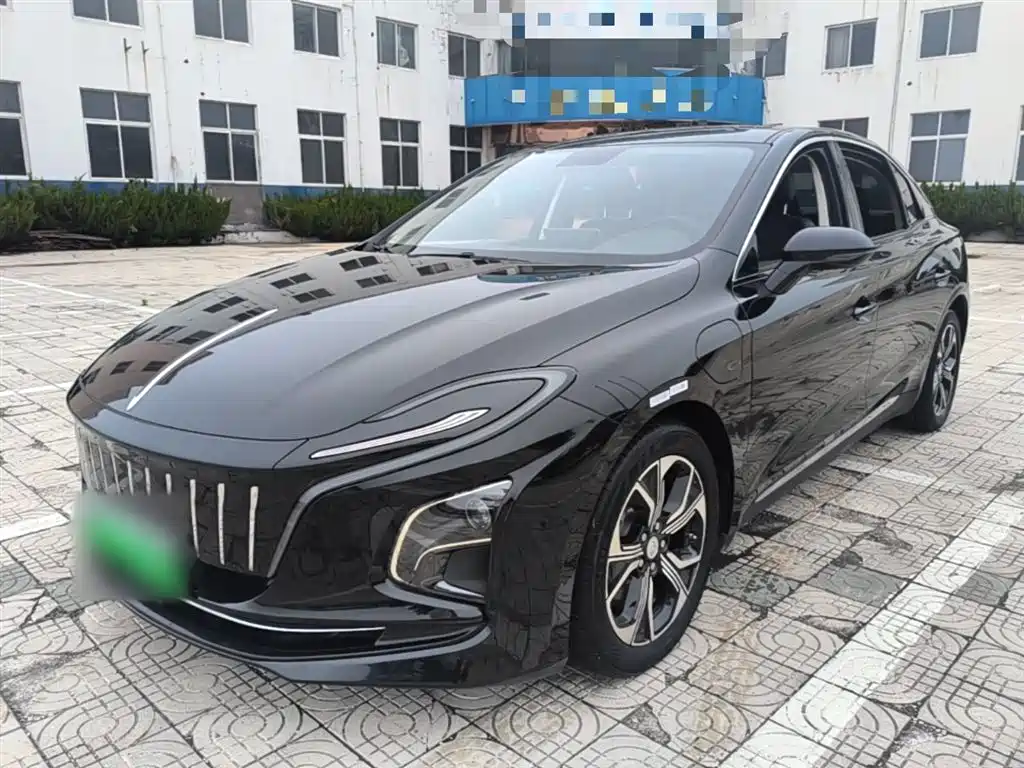 Hongqi Hongqi E-QM5 2023
