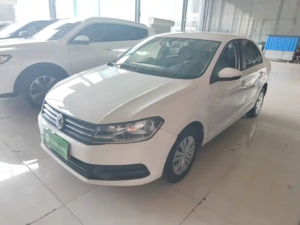 Volkswagen Santana — миниатюра 2