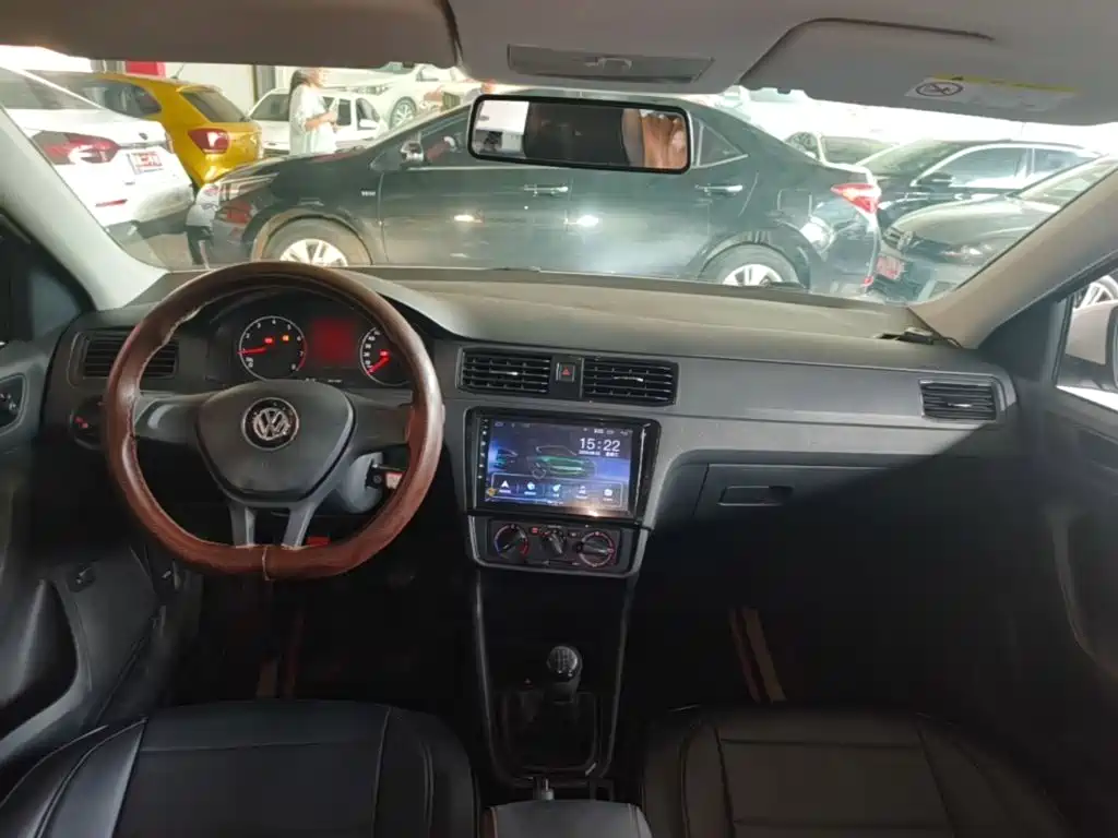 Volkswagen Santana — миниатюра 10