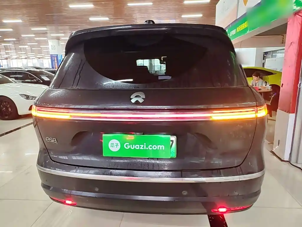 NIO ES8 2026 мест Executive Luxury