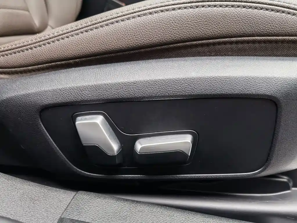 BMW 3 Series — миниатюра 17