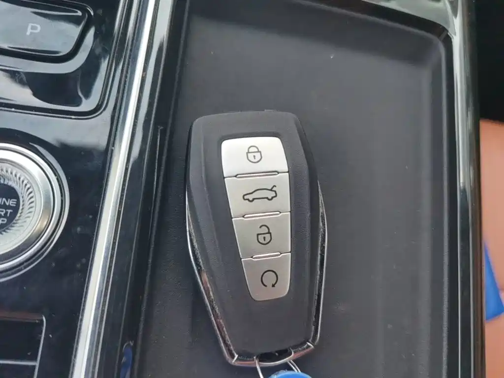 Geely Boyue L — миниатюра 13