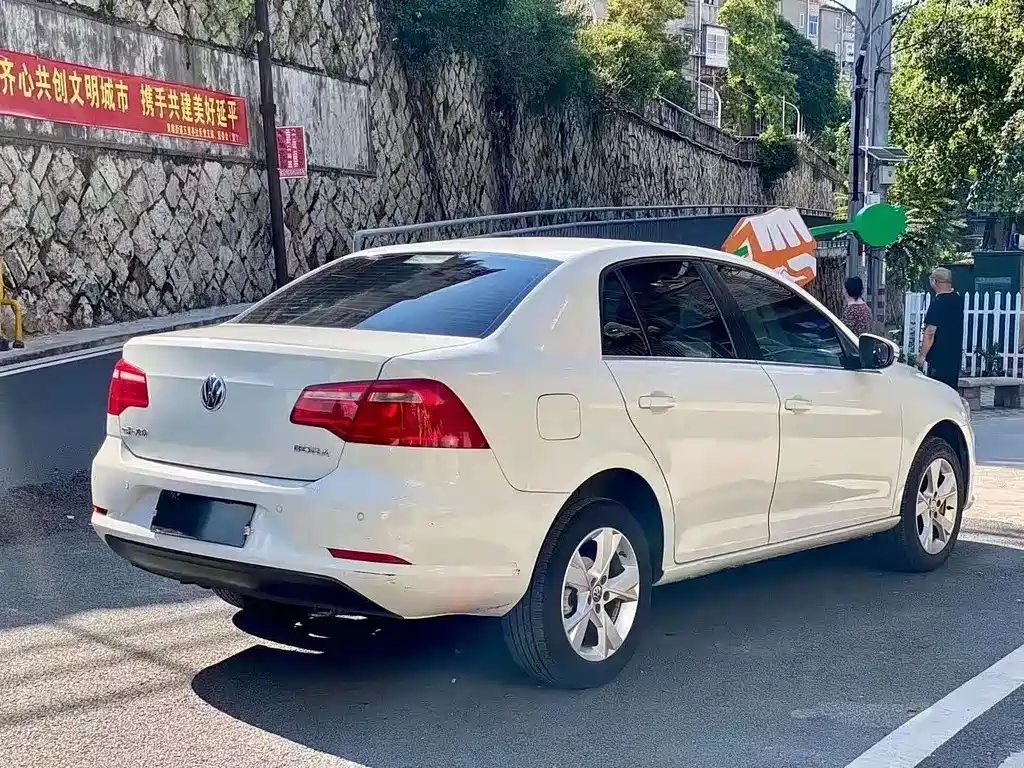 Volkswagen Bora — миниатюра 5