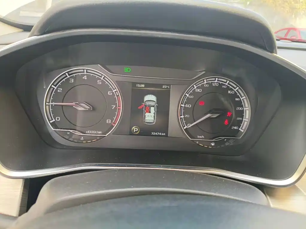 Geely Binyue — миниатюра 12