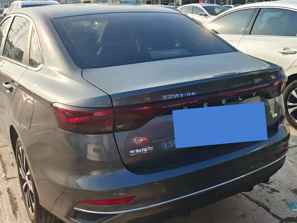Geely Emgrand — миниатюра 8