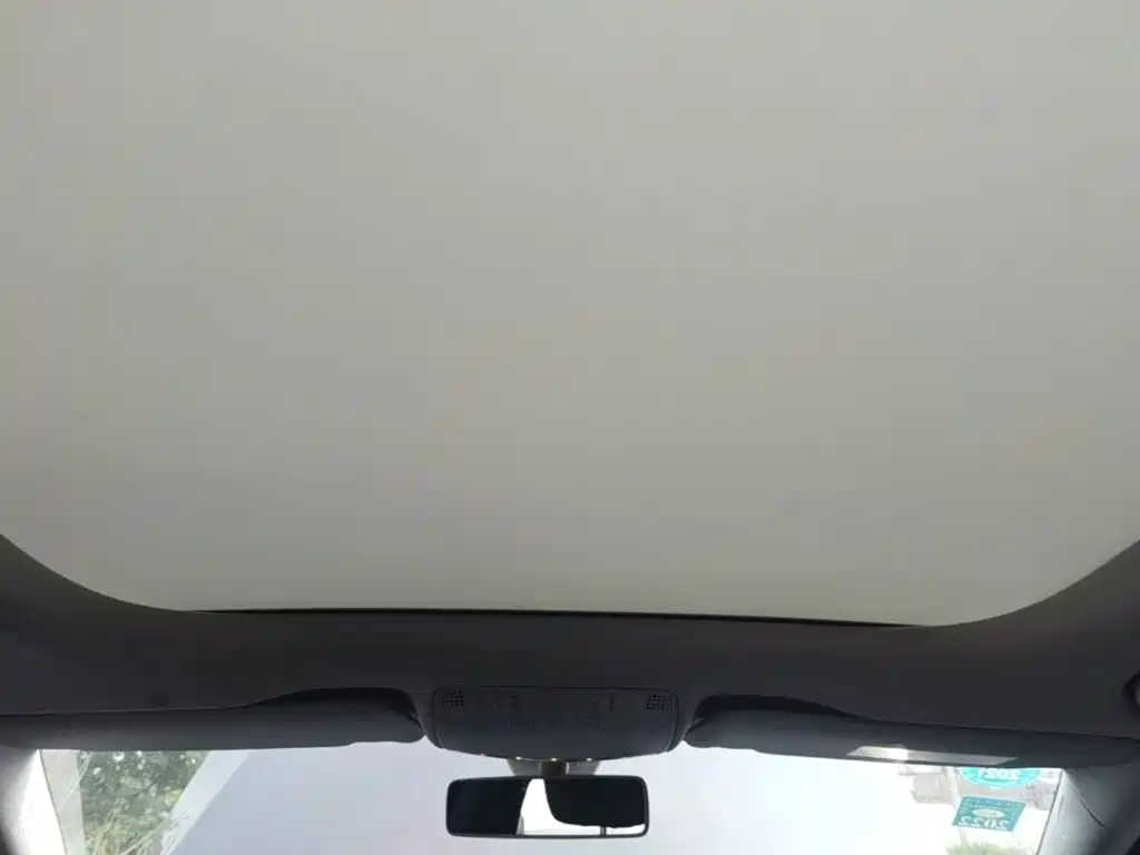Mercedes-Benz E-Class — миниатюра 14