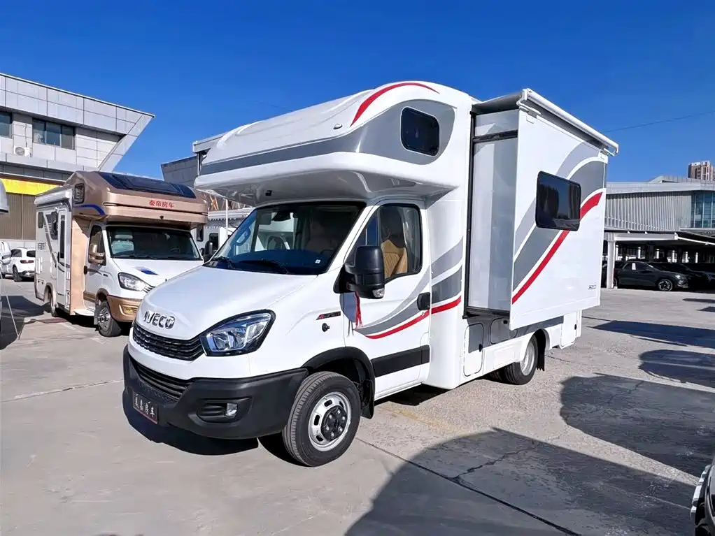 Iveco Ousheng 2025