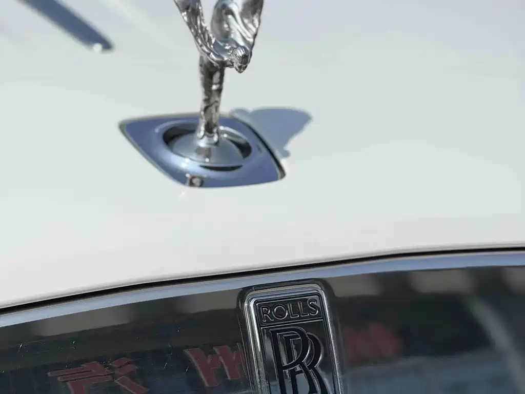 Rolls-Royce Dawn — миниатюра 5