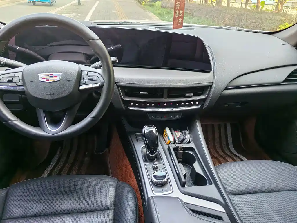 Cadillac CT5 — миниатюра 9