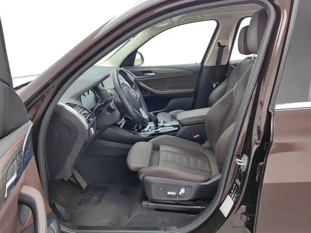 BMW X3 — миниатюра 10