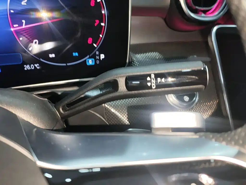 Mercedes-Benz C-Class — миниатюра 14