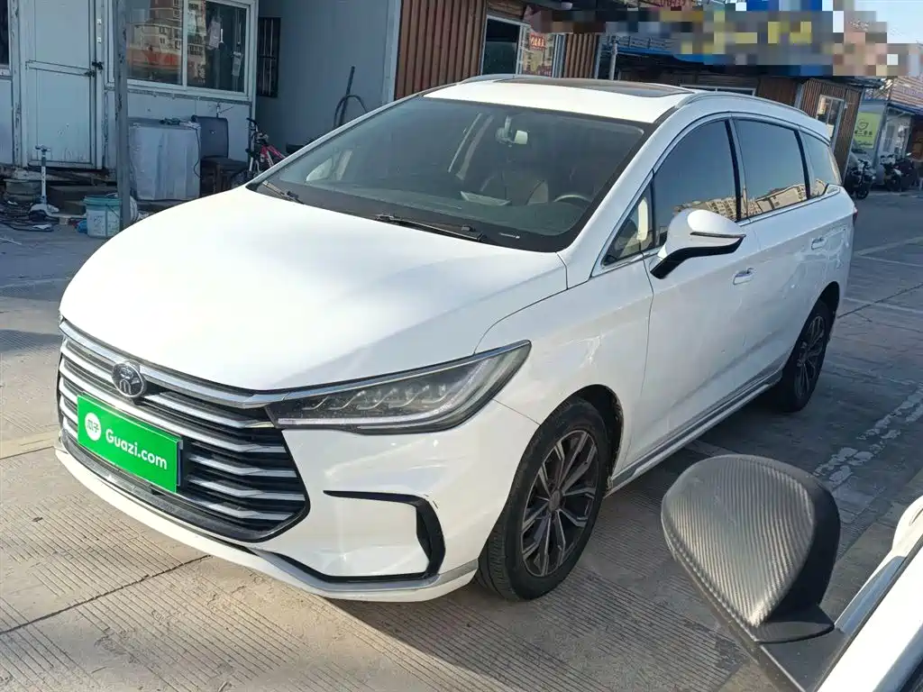 BYD SONG MAX