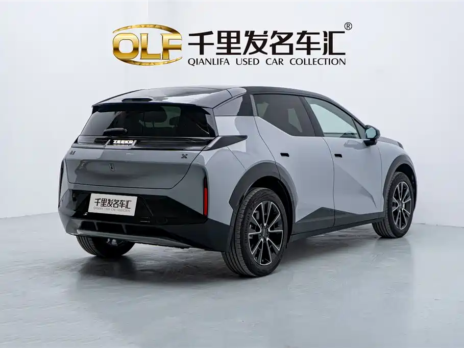 Zeekr X 2025 мест
