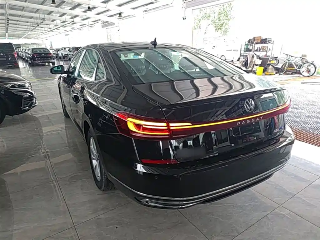 Volkswagen Passat 2025 430PHEV