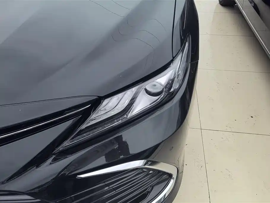 Toyota Camry 2023 2.0G Luxury