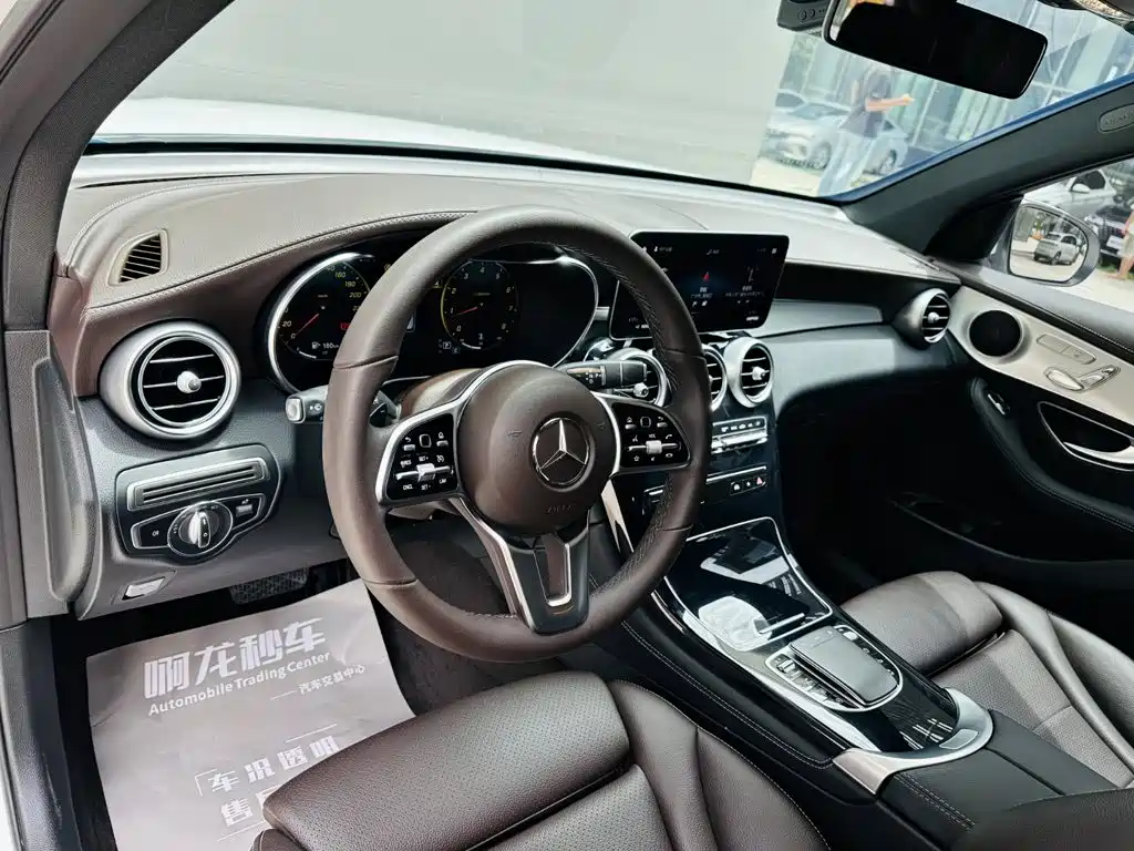 Mercedes-Benz GLC 2022 GLC 260 L 4MATIC