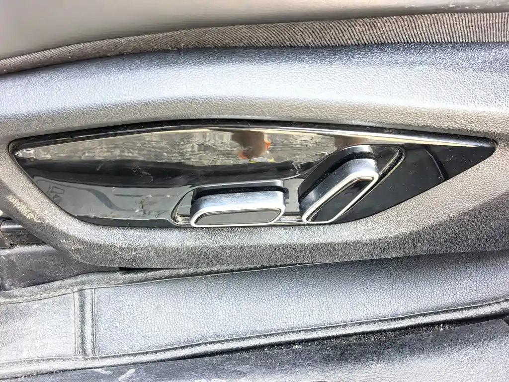 BYD Tang New Energy — миниатюра 12