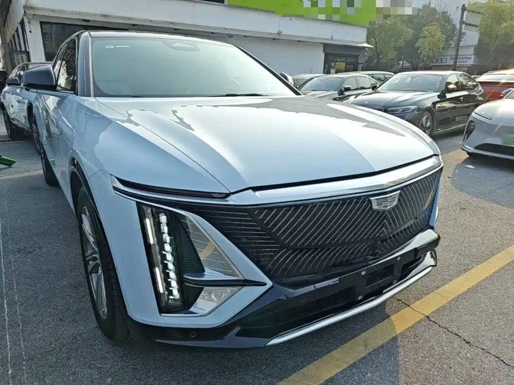 Cadillac Lyriq — миниатюра 4