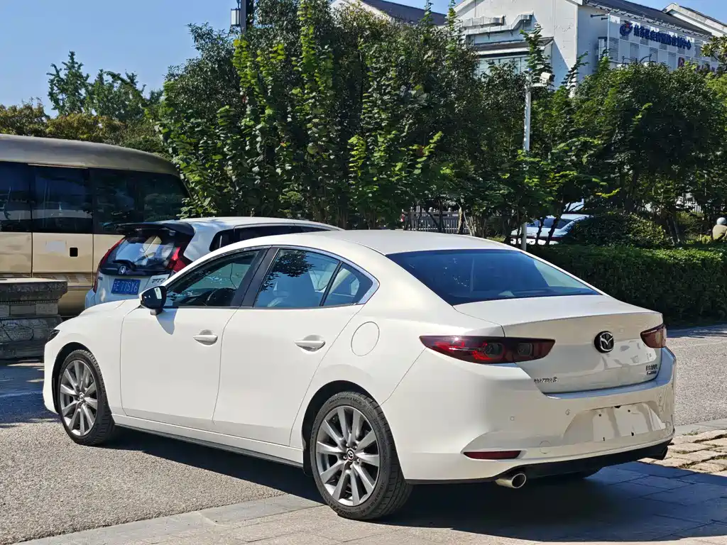 Mazda 3 Axela — миниатюра 6
