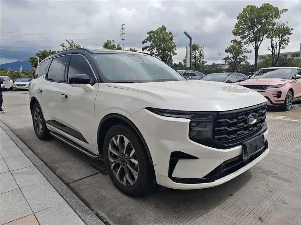 Ford Edge — миниатюра 2
