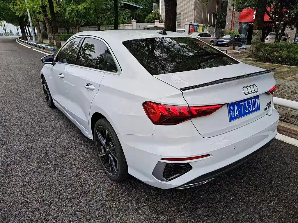 Audi A3 - фото 7
