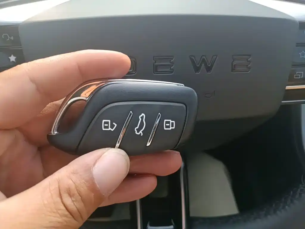 Roewe RX5 — миниатюра 9