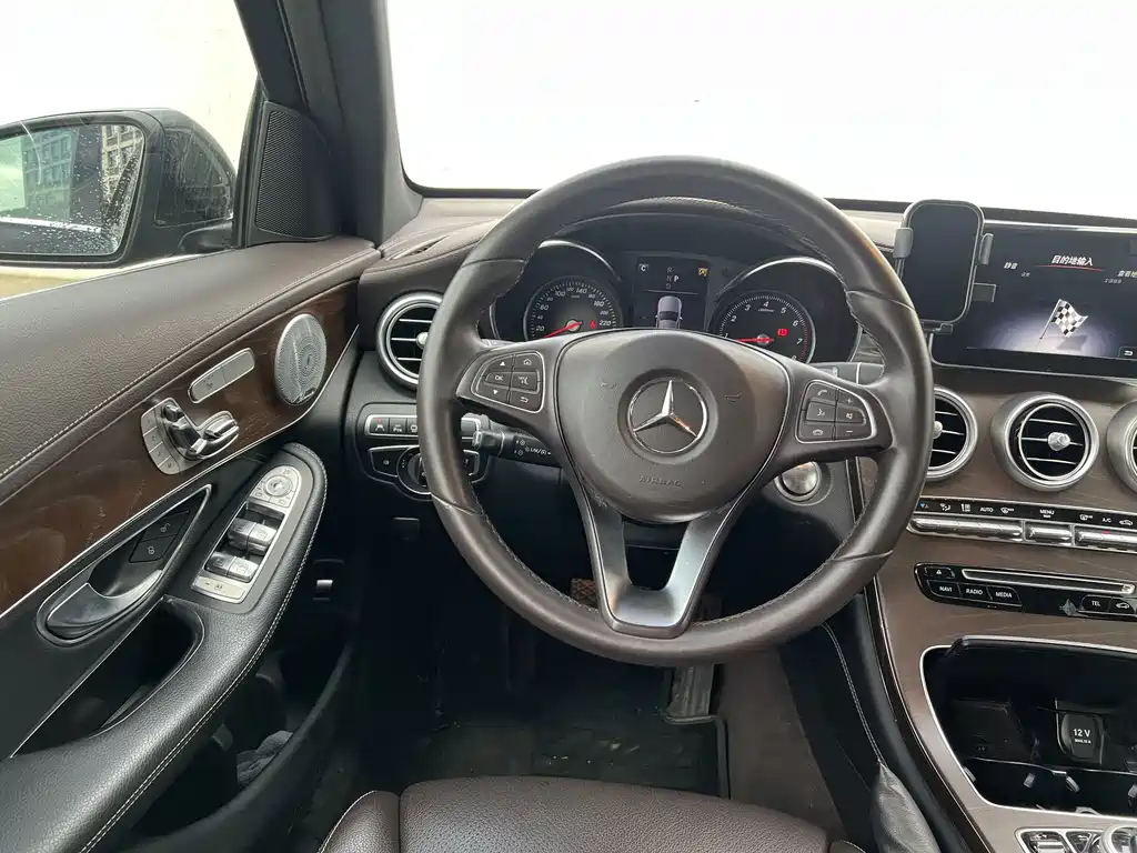 Mercedes-Benz GLC — миниатюра 7