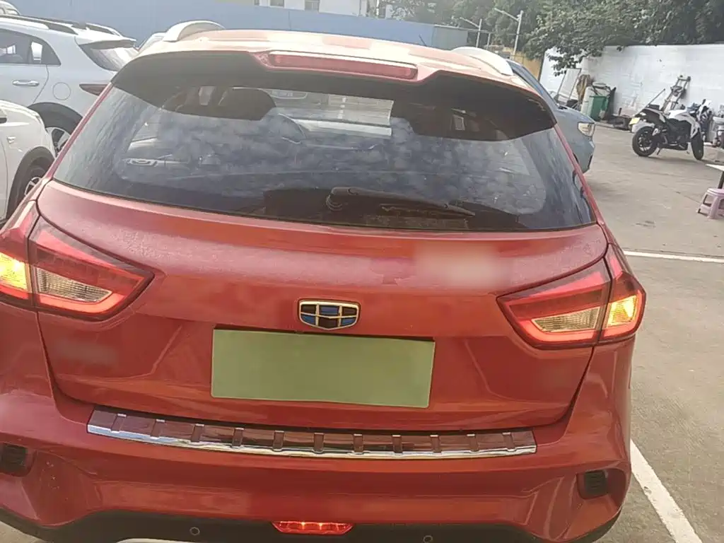 Geely Vision X3 — миниатюра 6