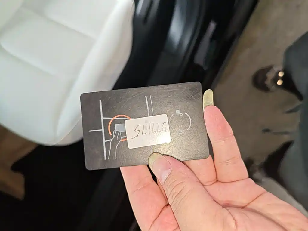 Tesla Model 3 — миниатюра 9