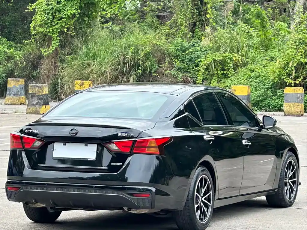 Nissan Teana — миниатюра 13