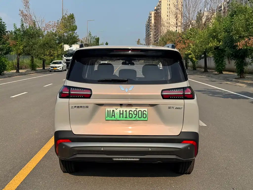 Wuling Xingguang 560 New Energy — миниатюра 11