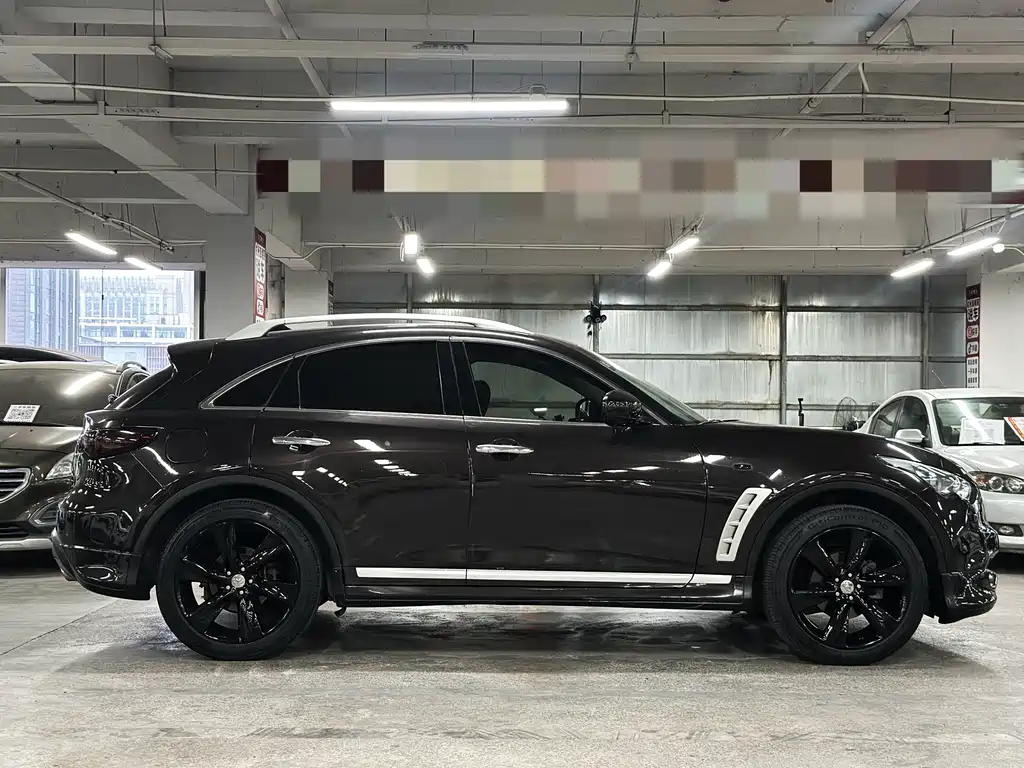 Infiniti FX — миниатюра 5